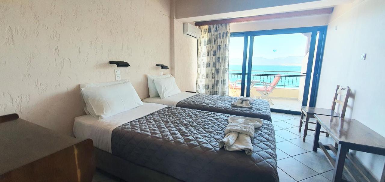 Halikoura Beach Apartments Stoupa Bagian luar foto