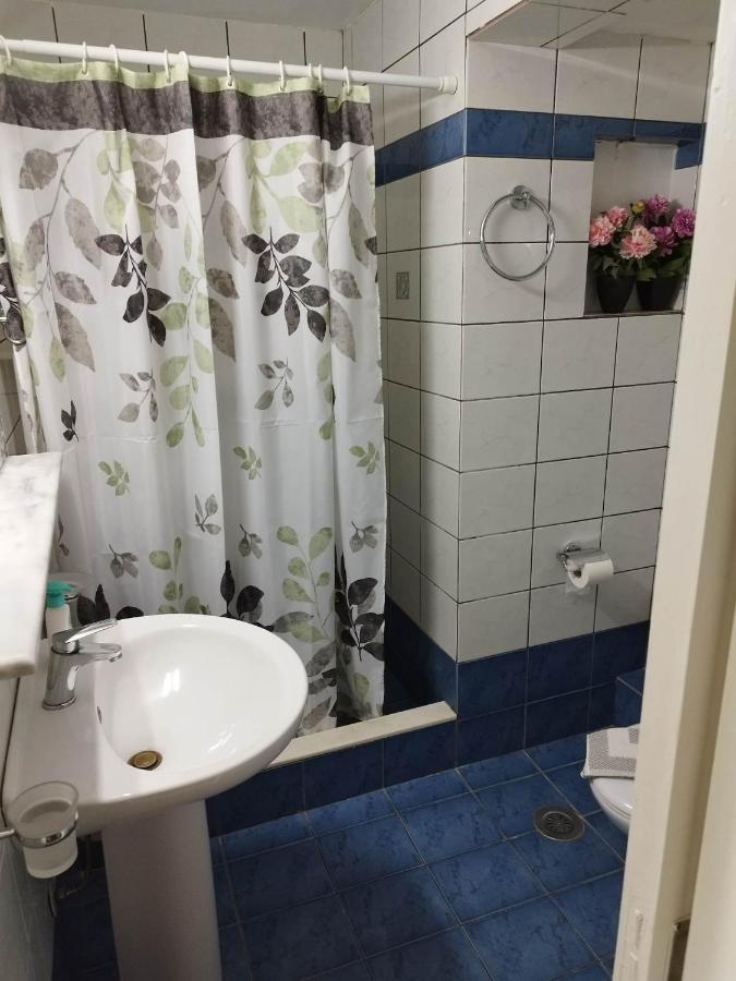 Halikoura Beach Apartments Stoupa Bagian luar foto